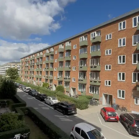 شقة Lys Og Komfortabel Taet Pa Amager Metrostation