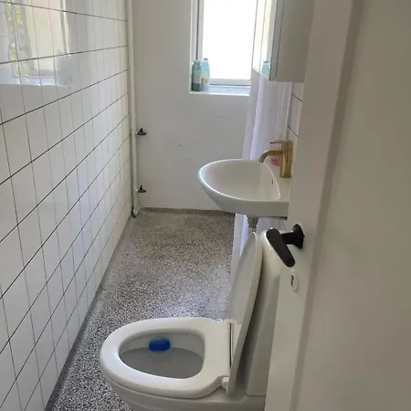 Lys Og Komfortabel Taet Pa Amager Metrostation