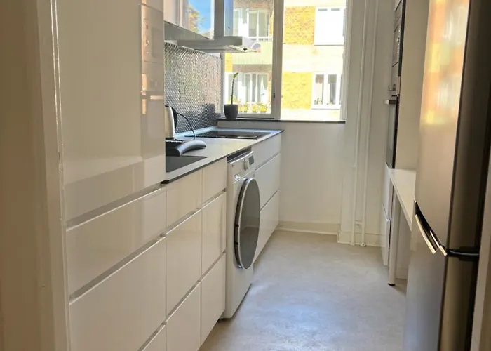 Lys Og Komfortabel Taet Pa Amager Metrostation