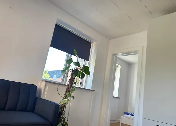 Lys Og Komfortabel Taet Pa Amager Metrostation Apartman *