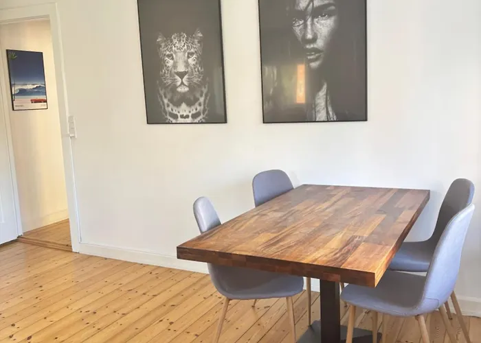 Apartment Lys Og Komfortabel Taet Pa Amager Metrostation *