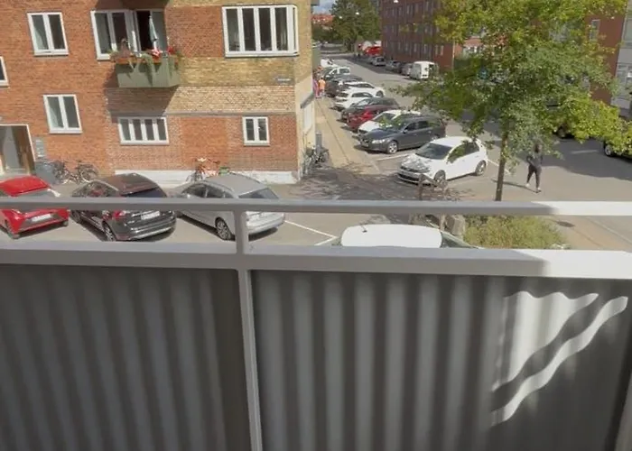 Appartement Lys Og Komfortabel Taet Pa Amager Metrostation *